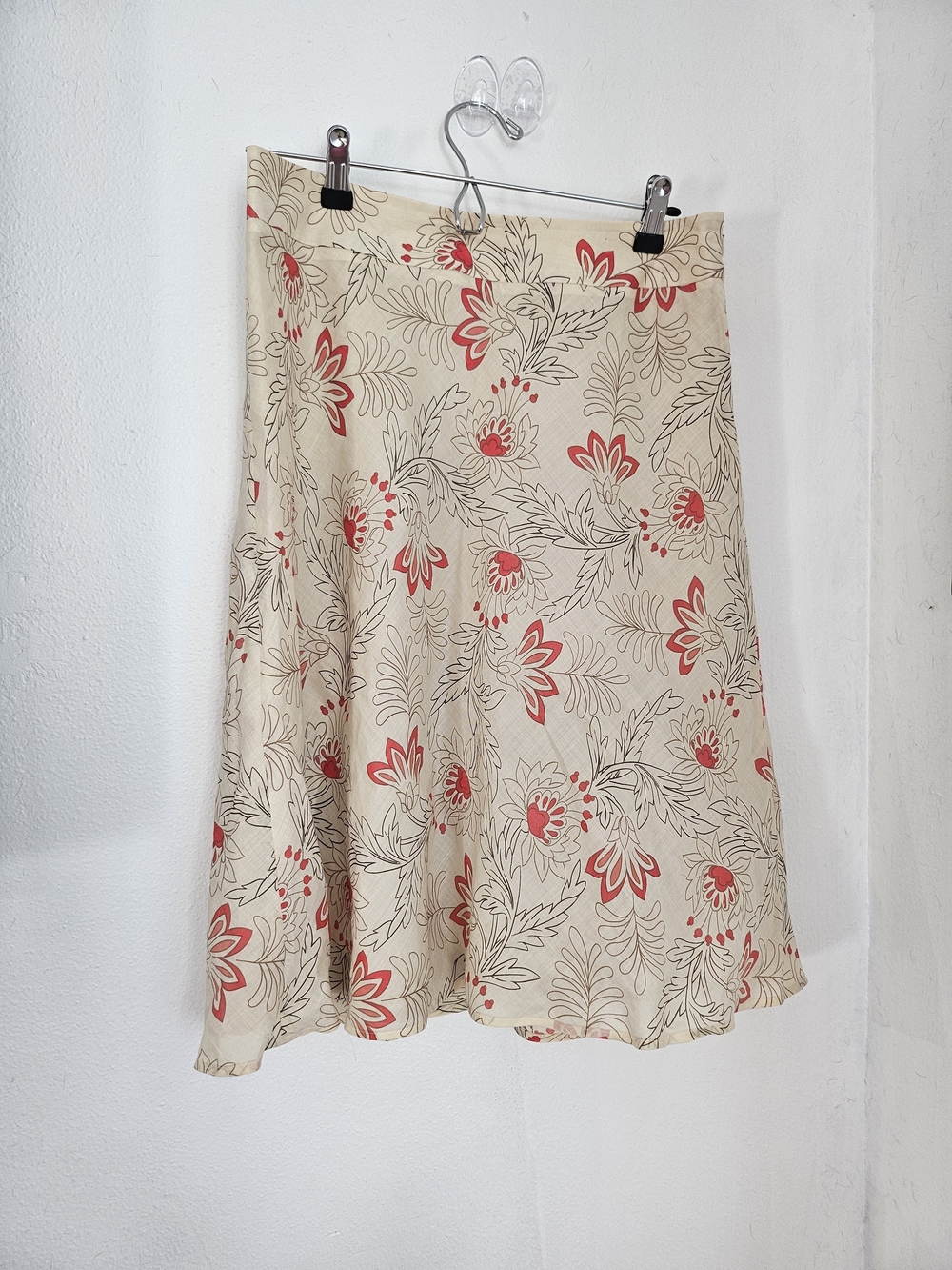 Ann Taylor Beige A-Line Skirt with Coral Floral. Feminine Staple Piece. Crisp